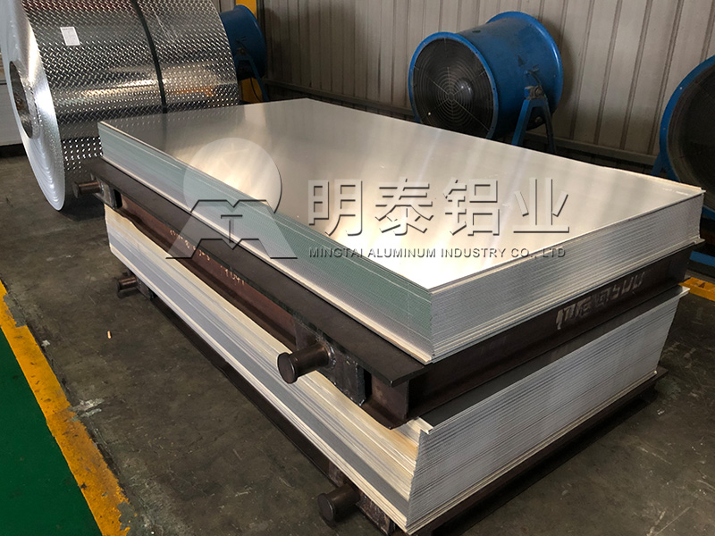 鋁板生產廠家-3104鋁板和3004鋁板的化學成分以及性能區別在哪